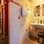 Standard 3 - Private Bathroom - Heiti 2* Gsteig