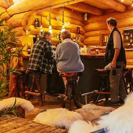 Hotel Standard 3 - Heiti