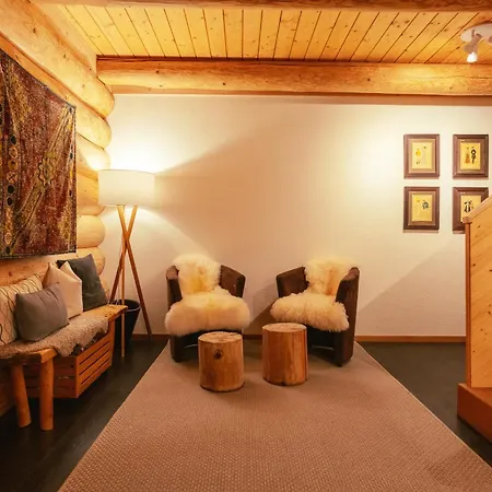 Standard 3 - Private Bathroom - Heiti Hotel Gsteig