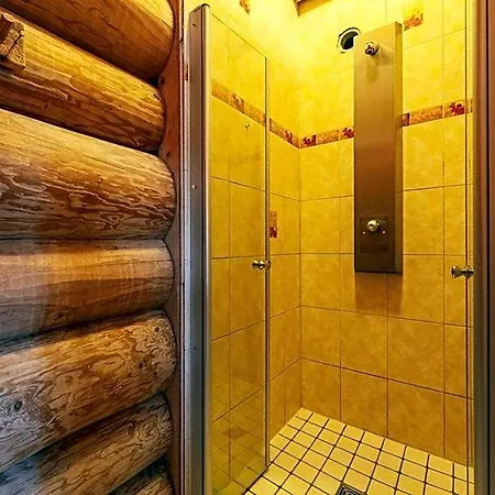 Standard 3 - Private Bathroom - Heiti