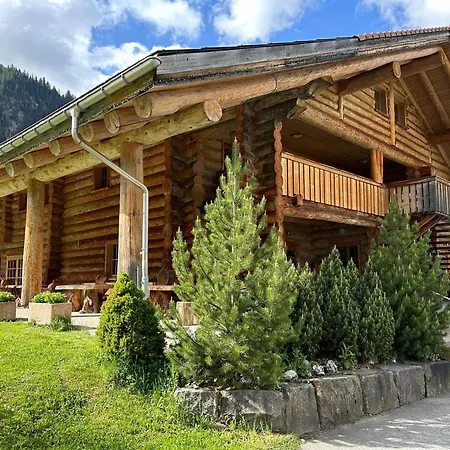 Standard 3 - Heiti Hotel